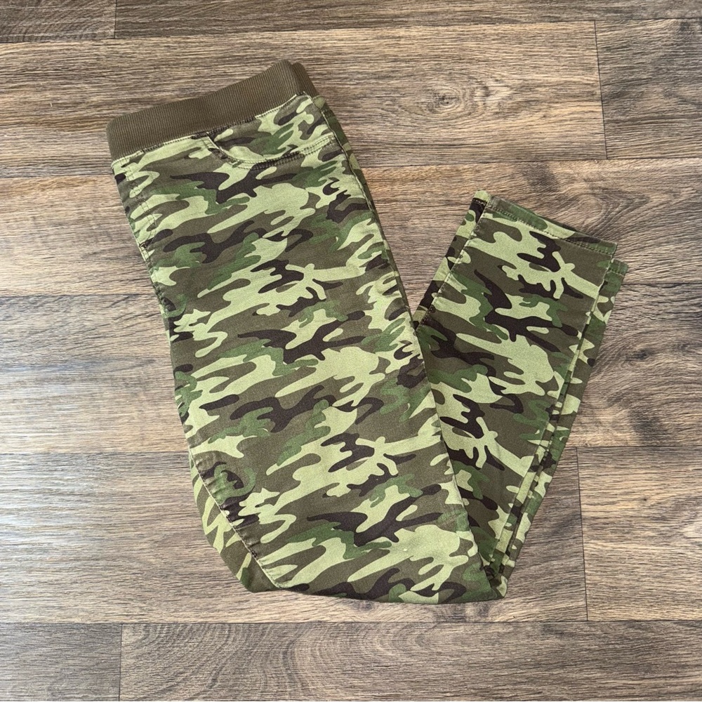 No Boundaries Camouflage Green Trousers